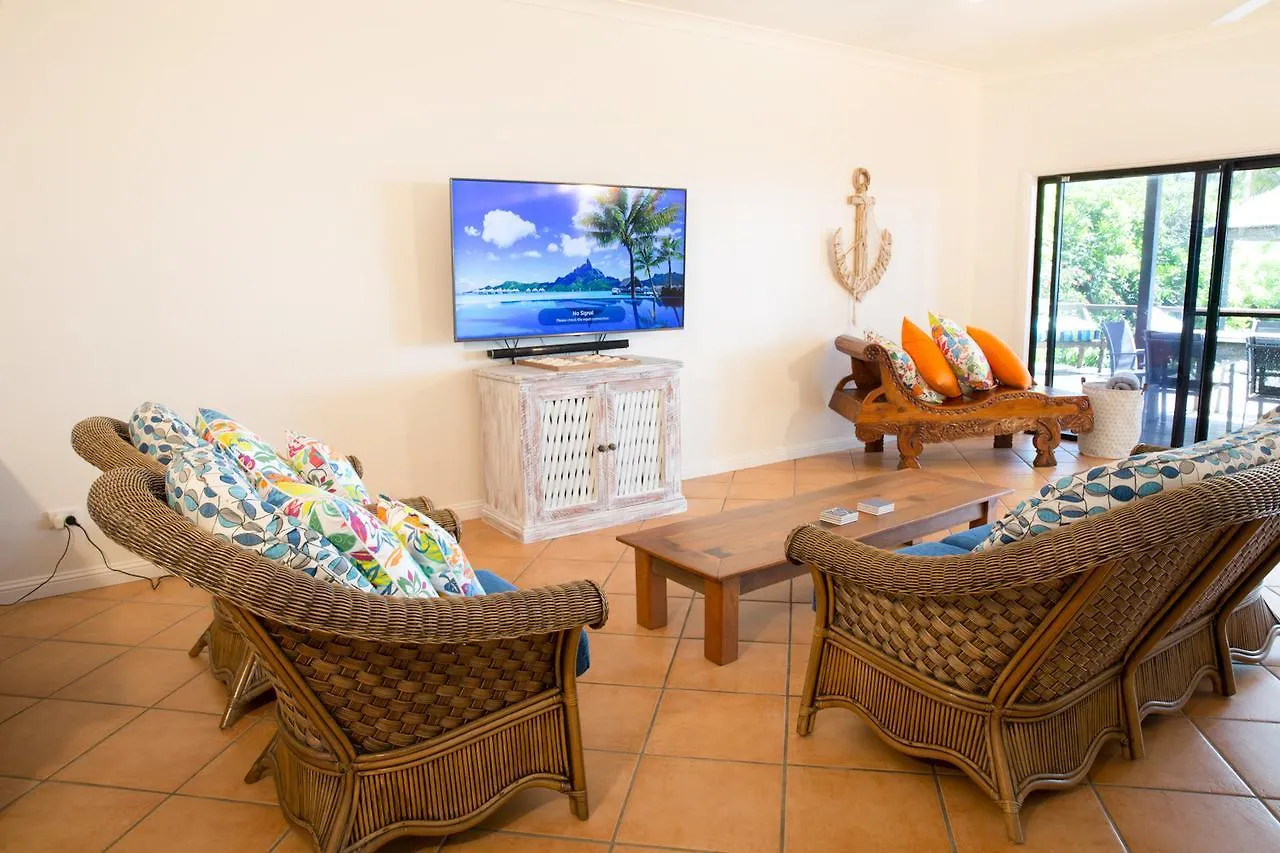 Absolute Beachfront Bliss - Newell Beach - 10 Metres To The Ocean Austrálie