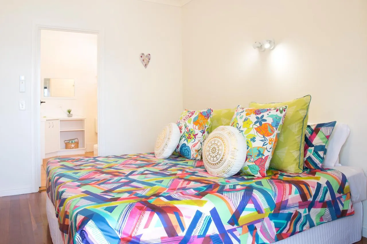Absolute Beachfront Bliss - Newell Beach - 10 Metres To The Ocean Holiday home